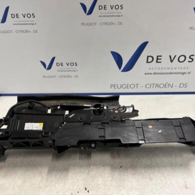 Peugeot 308 1.5 Blue HDi 130 16V Slotplaat voor 2021 1681376680