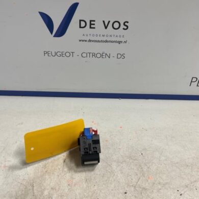 Peugeot 308 1.2 PureTech Hybrid 136 Handrem schakelaar HN09 2022 98105935VV