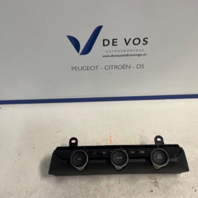 Citroen C4 1.2 PureTech 130 12V Kachel Bedieningspaneel 2022 9831632880-9844375880