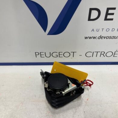 Peugeot 2008 1.2 Vti 12V PureTech 82 Rear seatbelt, left 2016 96781657XY