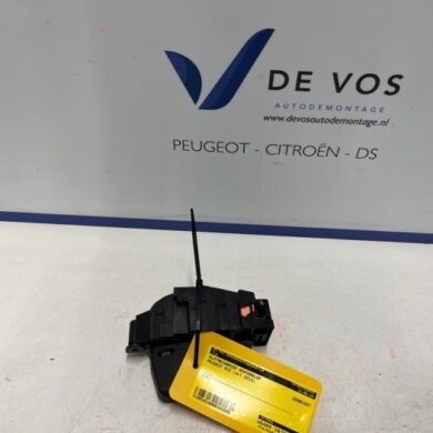 Peugeot RCZ 2.0 HDi 16V FAP Tailgate lock mechanism 2013 8719G8