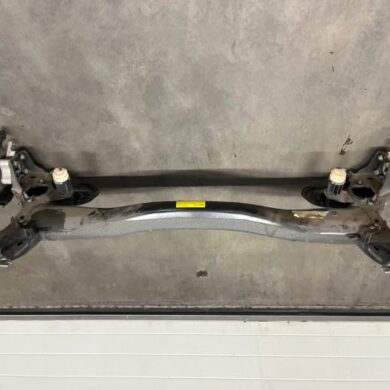 Peugeot 5008 1.2 12V Hybrid Achteras voorwielaandrijving HN09 2022 9833975080