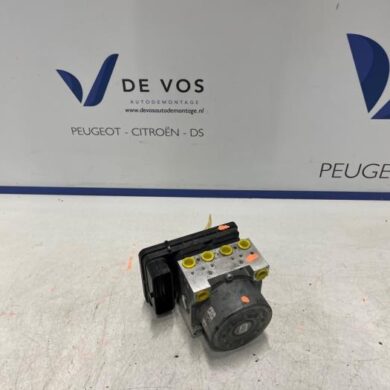 Opel Corsa 1.2 Turbo 12V 100 ABS pump HNK 2020 1673650280-1681013180-9836177780