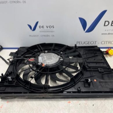 Peugeot 3008 1.6 16V Hybrid4 Cooling fan housing 2020 1674058480
