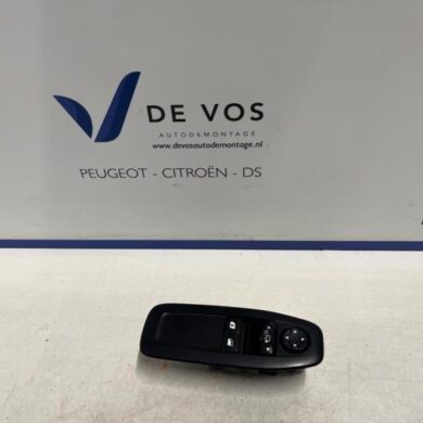 Peugeot 208 1.2 Vti 12V PureTech 82 Combischakelaar ramen 2012 96751129ZD