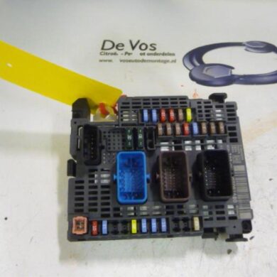 Peugeot 308  Zekeringkast 2014 9810296080-9807091680