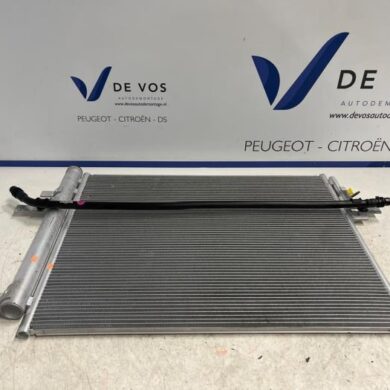 Peugeot 308 1.2 PureTech Hybrid 136 Klimaanlage Kühler HN09 2022 9836551180