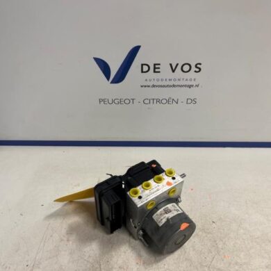 Peugeot 308 1.2 PureTech Hybrid 136 ABS Pomp HN09 2022 1647898880