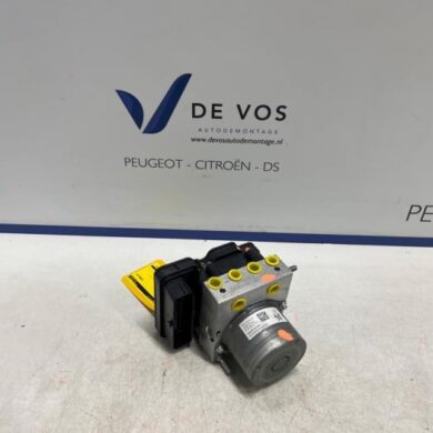 Peugeot 308 1.2 PureTech Hybrid 136 ABS pump HN09 2023 1647898780-9854740380
