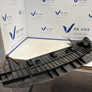 Opel Grandland X 1.2 Turbo 12V Schutzblech Boden 2022 YP00028180