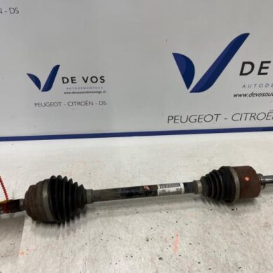 Opel Corsa 1.2 Turbo 12V 100 Aandrijfas links-voor HNK 2020 9825391080-1647577280 20V256