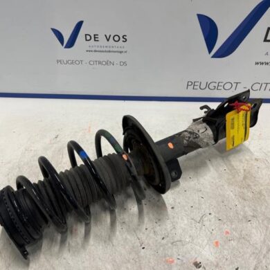 Citroen C4 1.2 PureTech 130 12V Schokdemperpoot links-voor 2022 9842991780