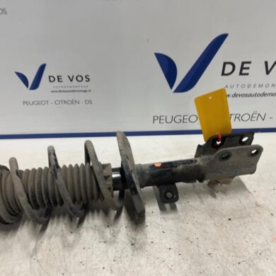 Opel Combo 1.5 CDTI 130 Schokdemperpoot links-voor 2022 9852218480-9847334280