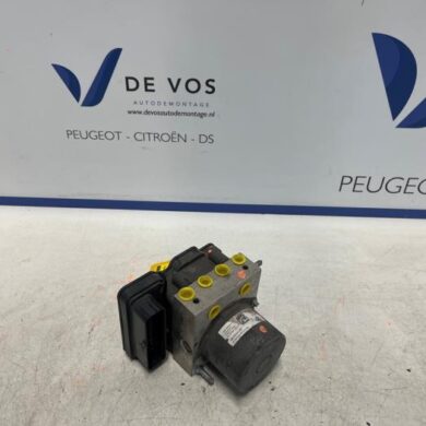 Opel Grandland X 1.6 CDTi 120 ABS pump BHZ 2018 1680301580-1682606480-9826694380