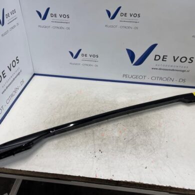 Citroen C3 Aircross 1.2 e-THP PureTech 130 Roof rail, right 2023 YQ000497XY