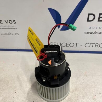 Peugeot 508 1.2 12V PureTech 12V Heating and ventilation fan motor 2023 1610497180