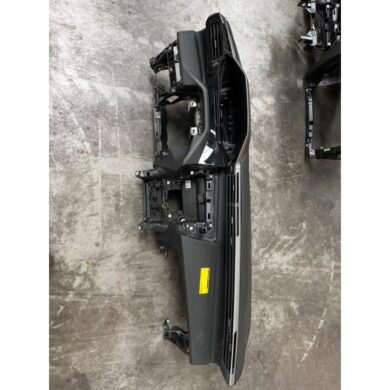 Peugeot 308 1.2 PureTech Hybrid 136 Dashboard 2022 98392741ZD