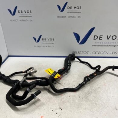 Peugeot 308 1.5 Blue HDi 130 16V Radiateurslang 2021 9841690880