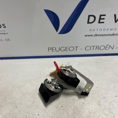 Peugeot 308 1.2 PureTech Hybrid 136 Hupe 2023 9815870780