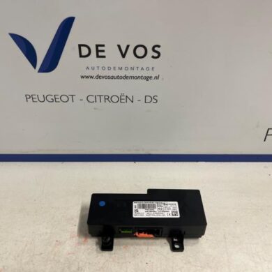 Peugeot 5008 1.2 12V Hybrid Phone interface 2022 9841408080-9847654980