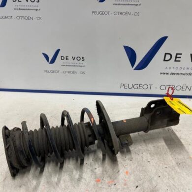 Peugeot 308 1.2 12V e-THP PureTech 110 Front shock absorber rod, right 2016 1614380880-1628565580