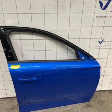 Peugeot 308 1.2 PureTech Hybrid 136 Tür 4-türig rechts vorne 2022 9837981680