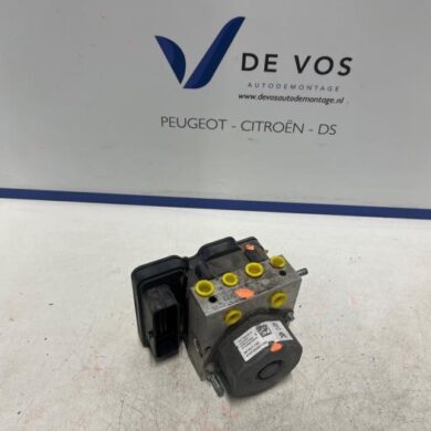 Peugeot 308 1.2 12V e-THP PureTech 110 ABS pump HNZ 2016 1616384280-1682591080-9816071180