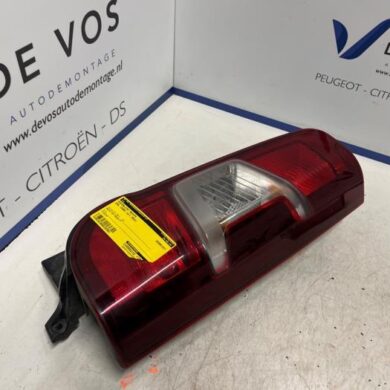 Opel Combo 1.5 CDTI 130 Achterlicht rechts 2022 9820554880