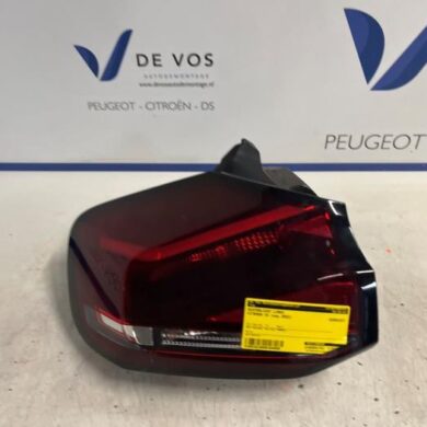Citroen C4 1.2 PureTech 130 12V Achterlicht links 2022 9831100280