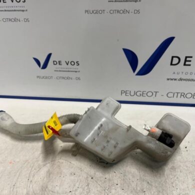 Peugeot RCZ 1.6 16V THP Front windscreen washer reservoir 2014 6431L2