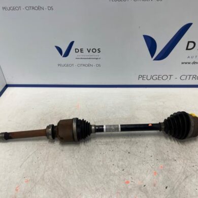 Peugeot 208 1.2 Vti 12V PureTech 100 Aandrijfas rechts-voor HNE 2021 9825390980-1647577680 20V256