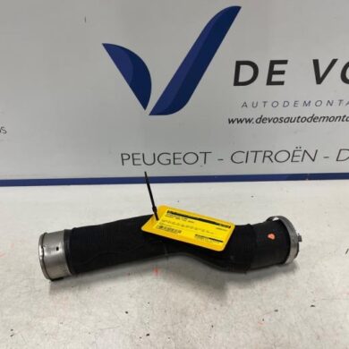 Peugeot 3008 1.6 16V Hybrid4 Intercooler hose 5G06 2020 9820115680