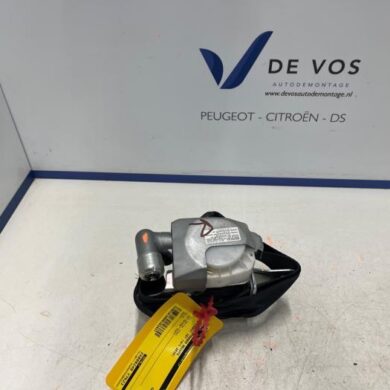 Peugeot 107 1.0 12V Gurtsrammer rechts 2010 8974LJ