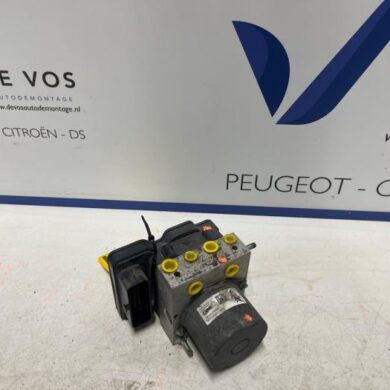 Citroen Jumpy 2.0 Blue HDI 180 ABS pump AHH 2018 9824510880