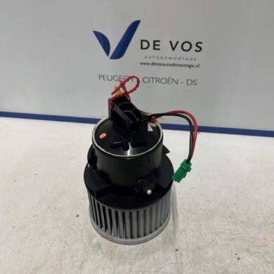Peugeot 308 1.2 12V e-THP PureTech 110 Kachel Ventilatiemotor 2016 1610497180