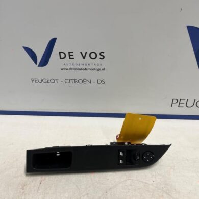 Opel Corsa 1.2 Turbo 12V 100 Combischakelaar ramen 2020 96783350ZD