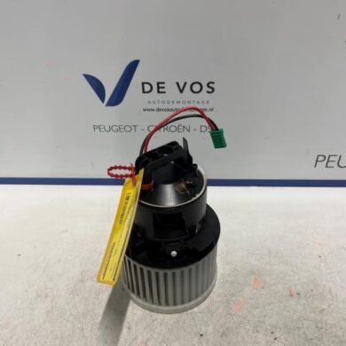 Peugeot 508 1.6 16V Hybrid 180 Heating and ventilation fan motor 2023 1610497180