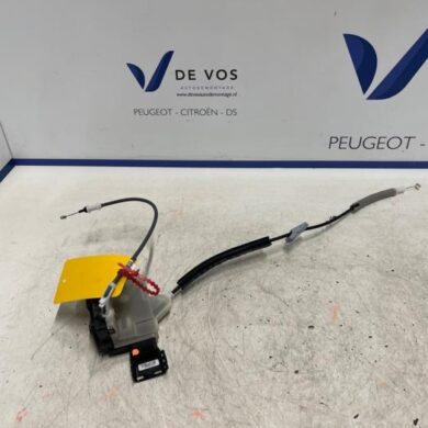 Opel Grandland X 1.2 Turbo 12V Front door lock mechanism 4-door, right 2023 9814609680