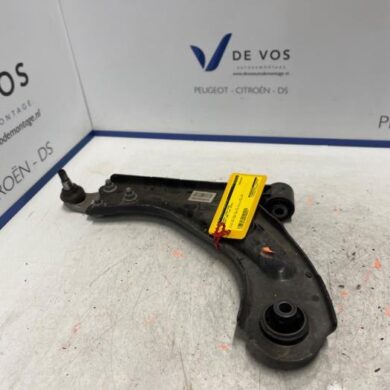 Peugeot 508 1.6 16V Hybrid 180 Front wishbone, left 2023 9846329880