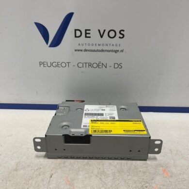 Peugeot 3008 1.2 12V PureTech Hybrid 48V Radio 2022 1636284980-9844106080