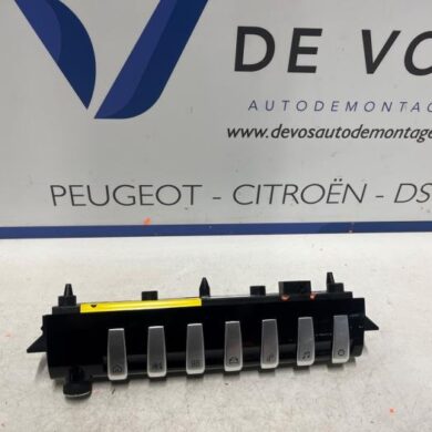 Peugeot 508 1.6 16V Hybrid 180 Radio control panel 2023 98285607XU