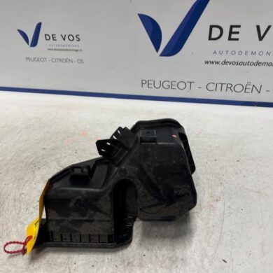 Peugeot 3008 1.2 12V PureTech Hybrid 48V Resonantiehuis 2022 9837956480