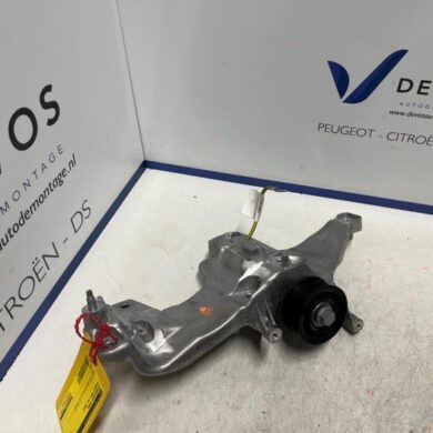 Peugeot 508 1.6 16V Hybrid 180 Dynamosteun onder 5G06 2023 9833032280