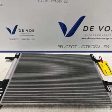 Opel Grandland X  Air conditioning radiator 5GY 2021 9817275680