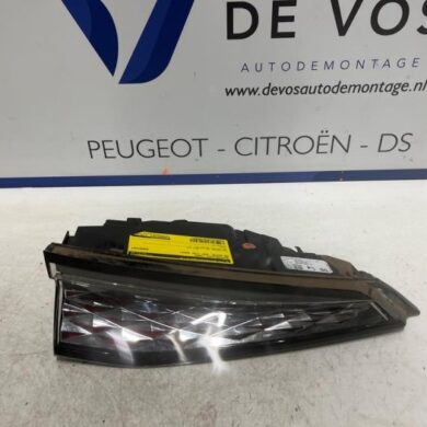 DS Automobiles DS4 1.2 12V Hybrid 136 Taillight, left 2024 9844894580