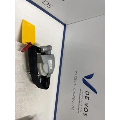 Peugeot 107 1.0 12V Gordelspanner rechts 2011 8974LJ