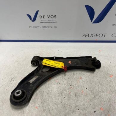 Opel Corsa 1.2 Turbo 12V 100 Draagarm rechts-voor 2020 9832039280-9850674380