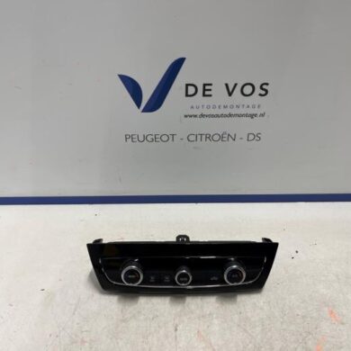 Opel Corsa 1.2 Turbo 12V 100 Heater control panel 2020 9831889280