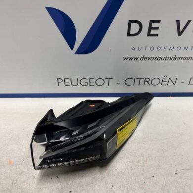 Peugeot 308 1.2 PureTech Hybrid 136 Achterlicht rechts 2024 9835299380