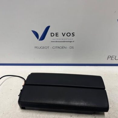Peugeot 308 1.2 PureTech Hybrid 136 Armrest 2024 98380381AK